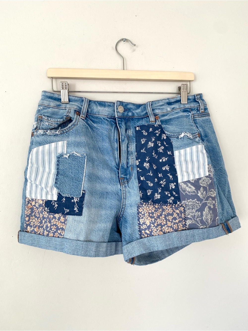 American Eagle Outfitters Blue Patchwork Denim Shorts Sz 14 Cottage Core Casual